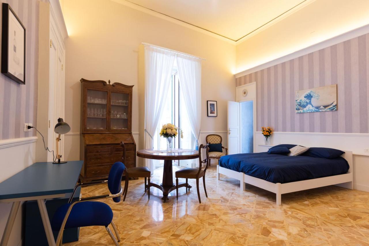 Casa Gagliardi Bed & Breakfast เนเปิลส์ ภายนอก รูปภาพ