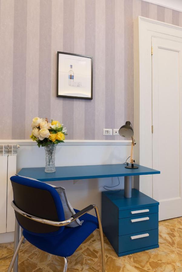 Casa Gagliardi Bed & Breakfast เนเปิลส์ ภายนอก รูปภาพ