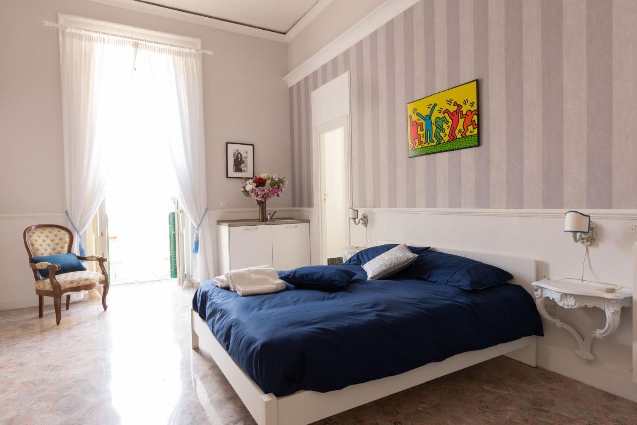 Casa Gagliardi Bed & Breakfast เนเปิลส์ ภายนอก รูปภาพ