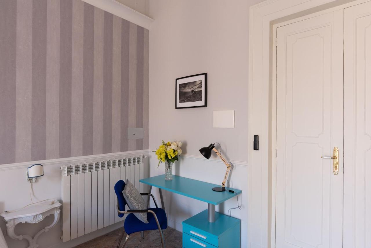 Casa Gagliardi Bed & Breakfast เนเปิลส์ ภายนอก รูปภาพ