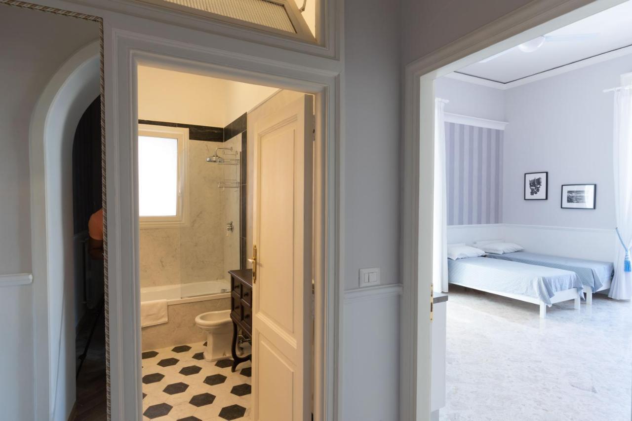Casa Gagliardi Bed & Breakfast เนเปิลส์ ภายนอก รูปภาพ